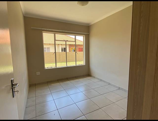 3 BEDROOM HOUSE FOR SALE IN WATERKLOOF EAST